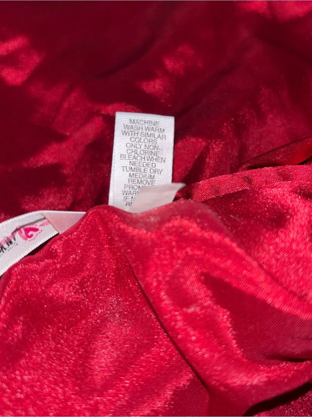 Vintage (1996) White Label Victoria’s Secret Red Satin Sleep Shirt Size XS